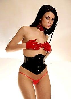 Leonie Saint