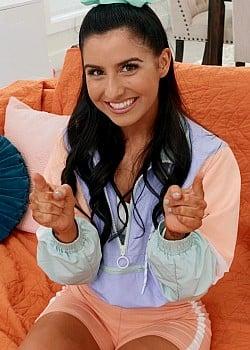 Kaitlyn Katsaros